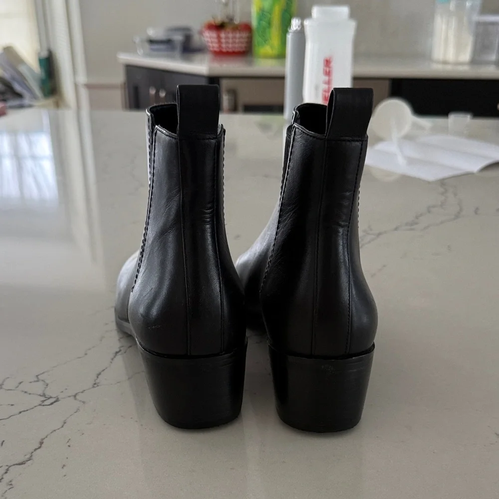 NWT cole hann  Ankle Boots - Picture 2 of 6